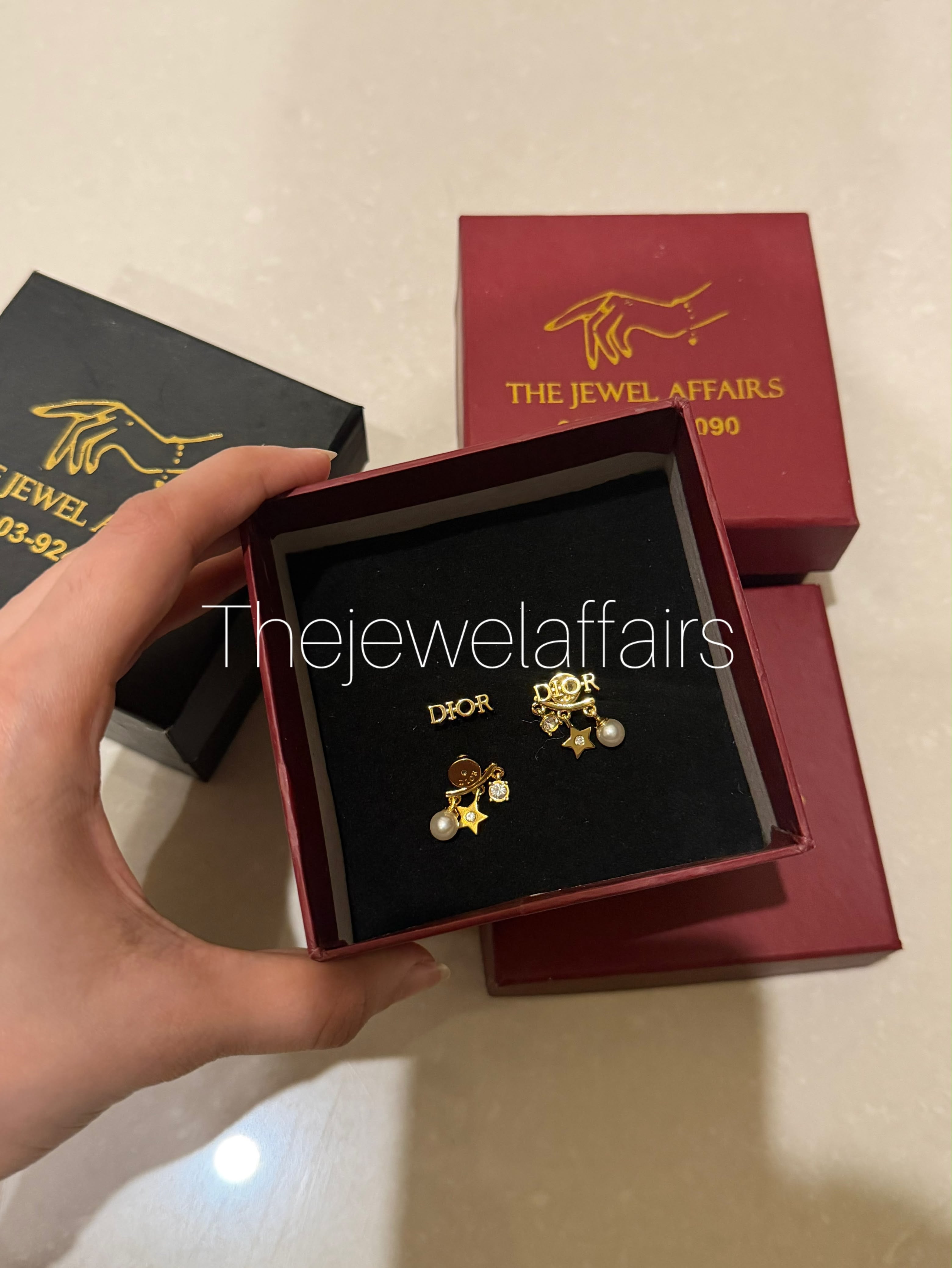Di0(r)evolution Earrings Gold-Finish