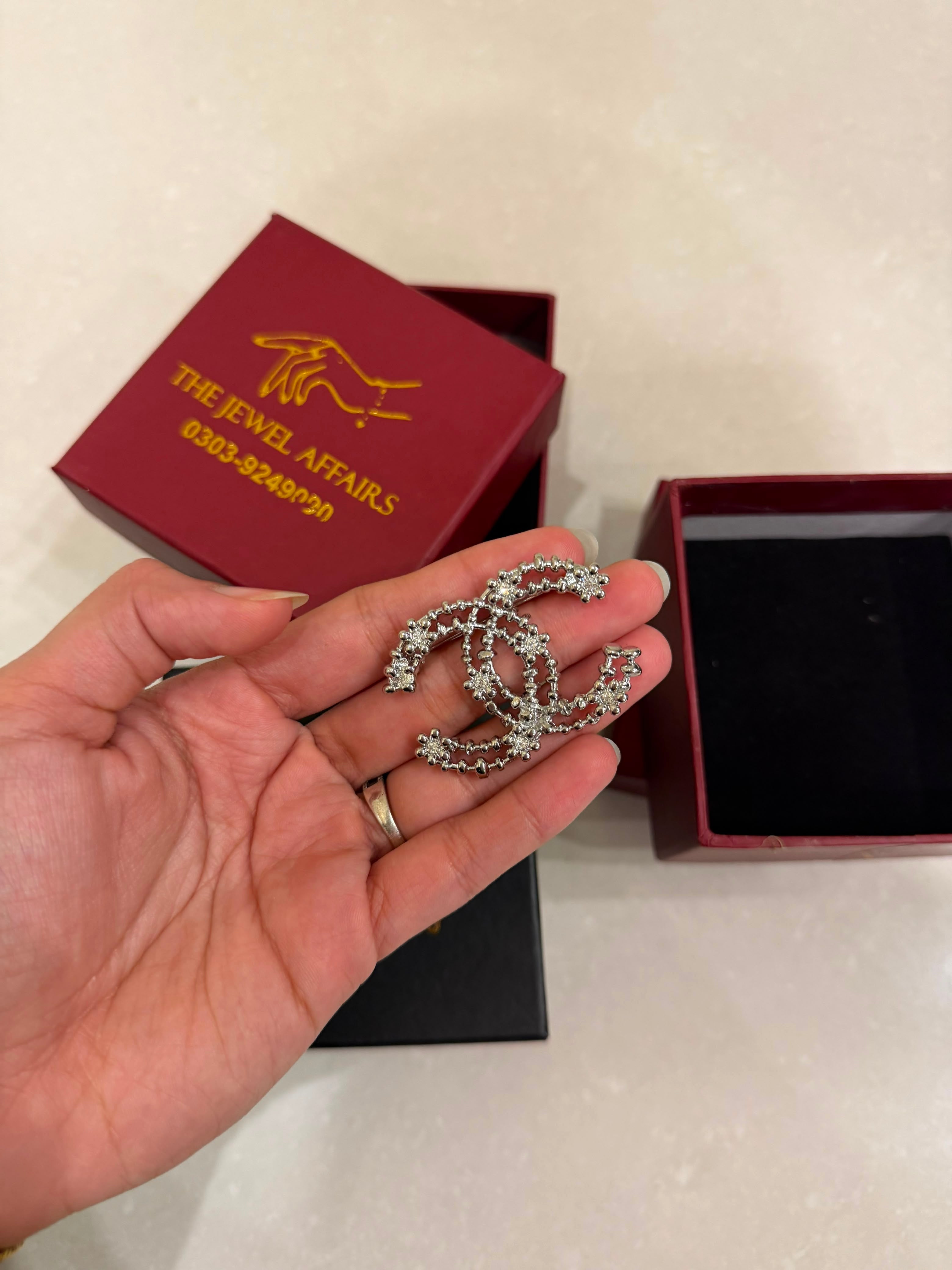 Ch@nel CC Logo Crystal Brooch (WITHOUT BRAND PACKAGING)