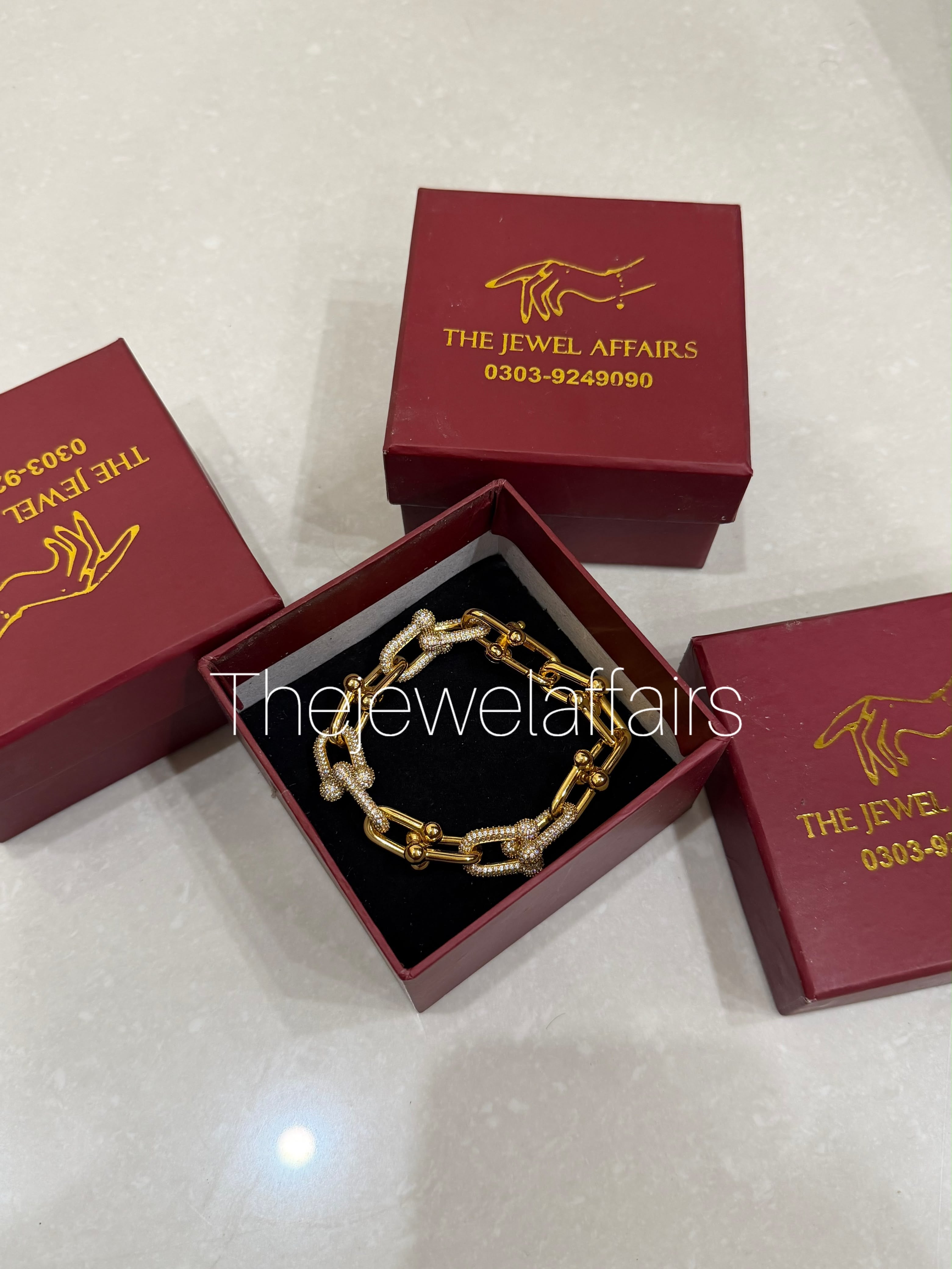 Tiffany Large Link Bracelet in Yellow Gold with Diamonds