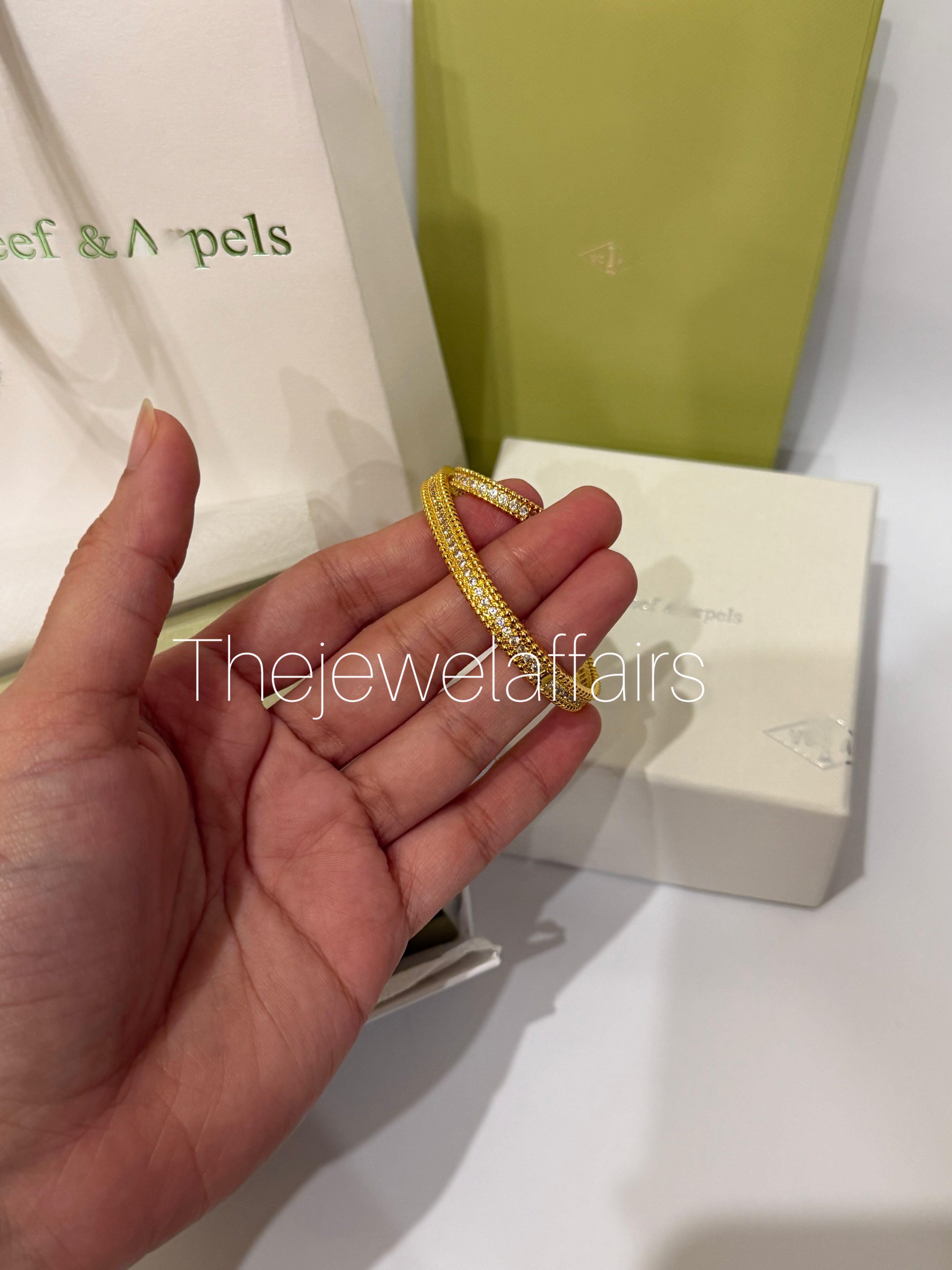 Luxury Crystal Bangle - Premium Master copy