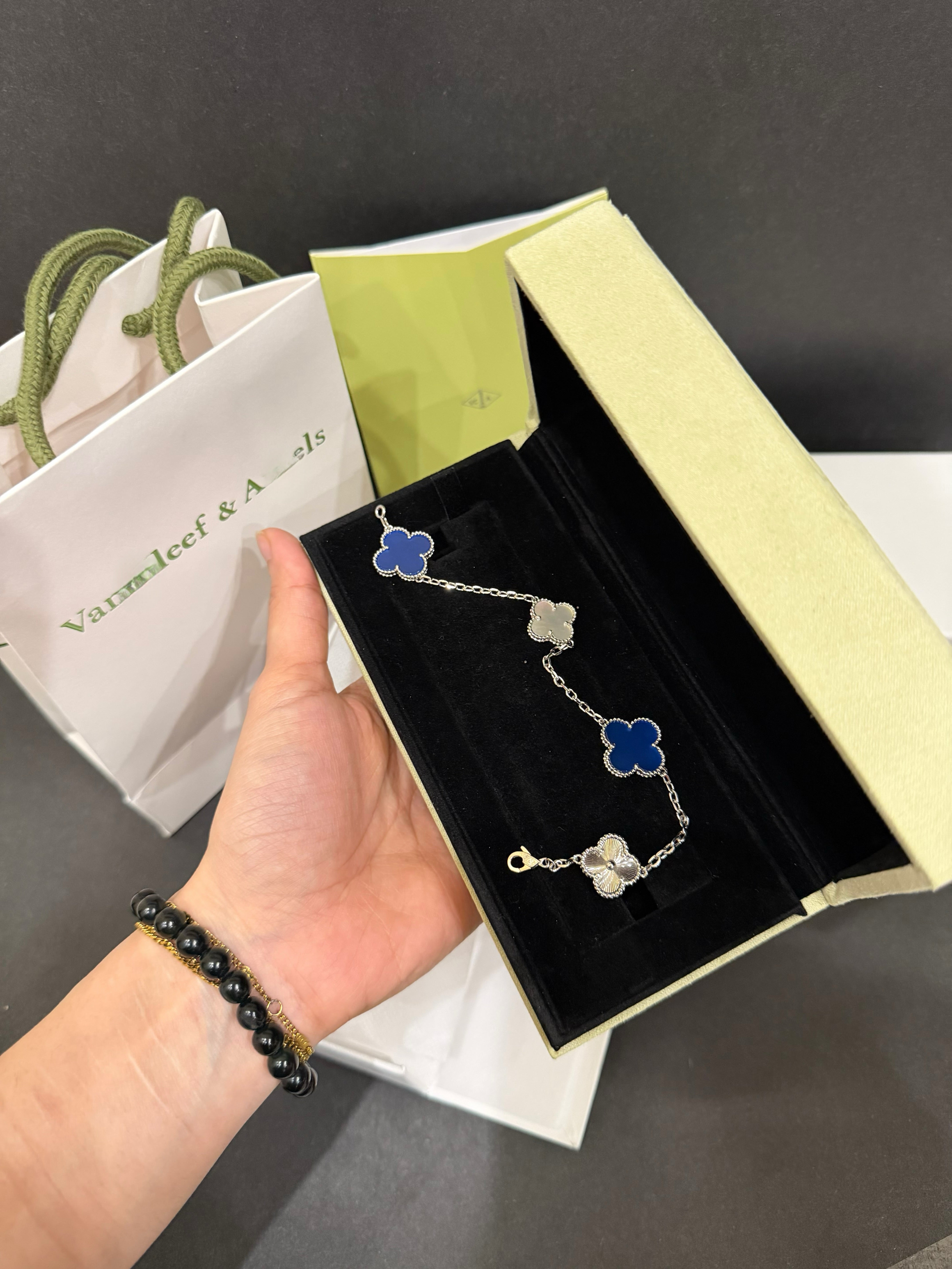 Vca 4 clover blue nd silver bracelet