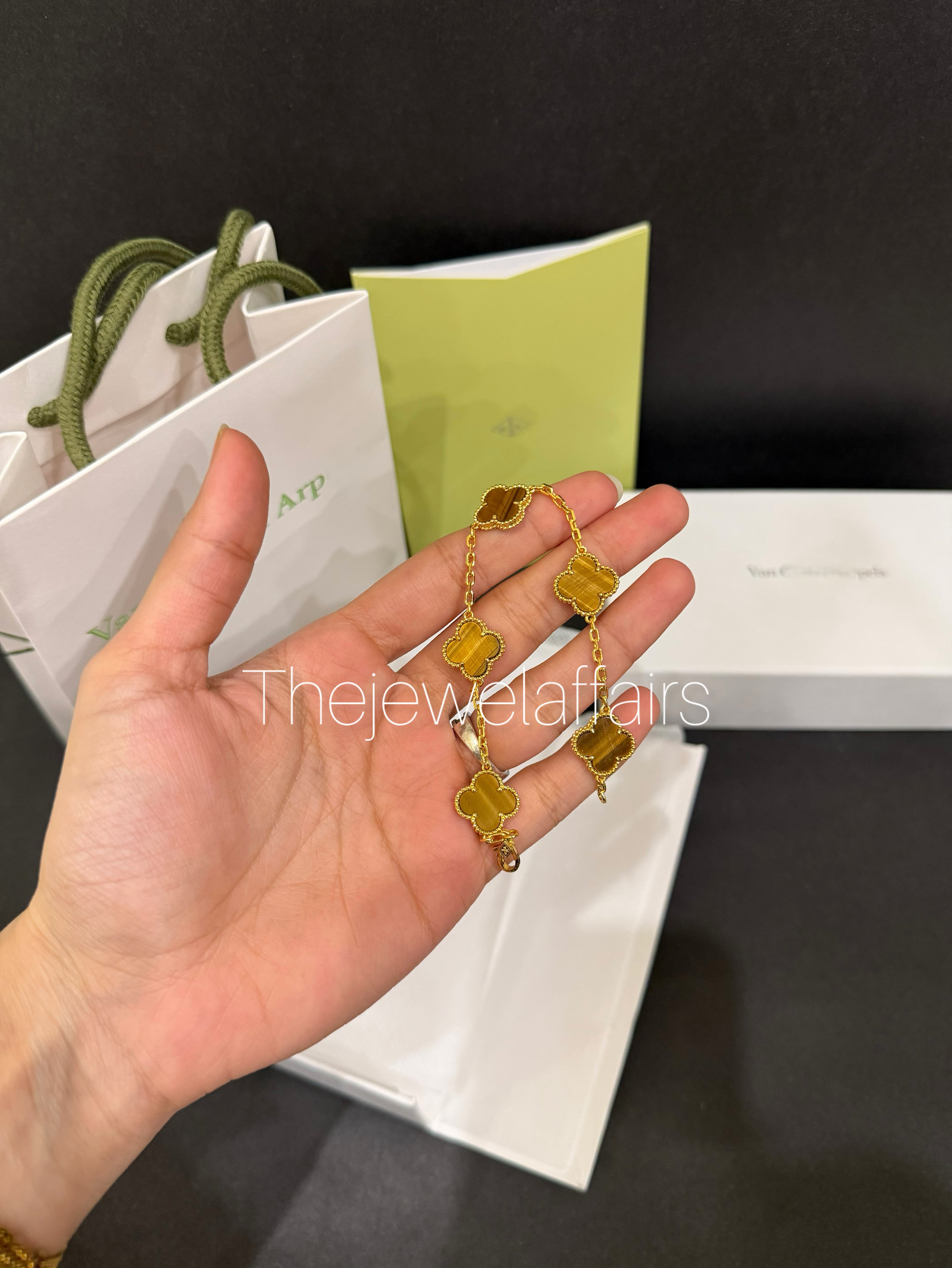 V@ncleef and arpe!s brown bracelet