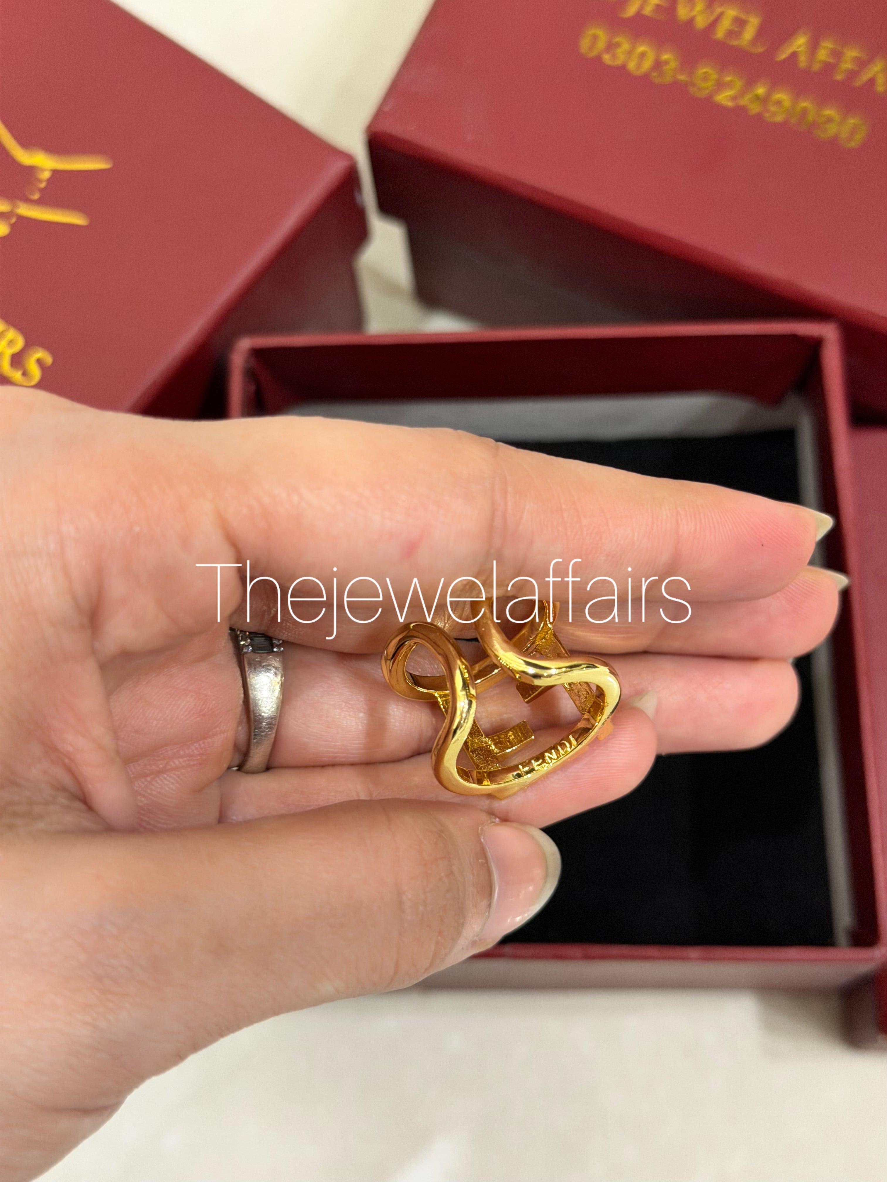 Forever F£ndi Ring – Gold-Coloured Metal and Crystal
