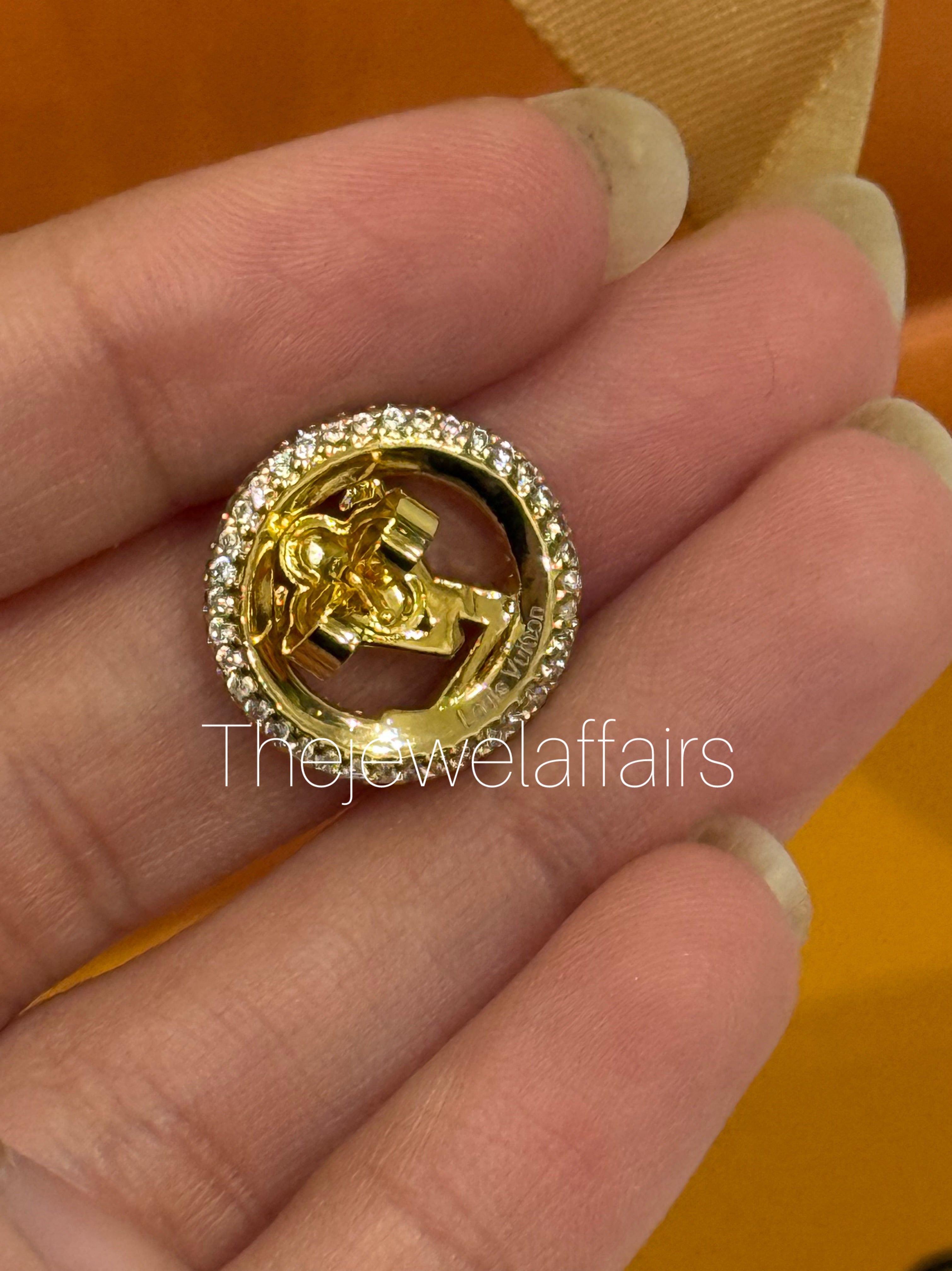 Luxury-Inspired Lou!s Crystal Stud Earrings – Premium Master Copy