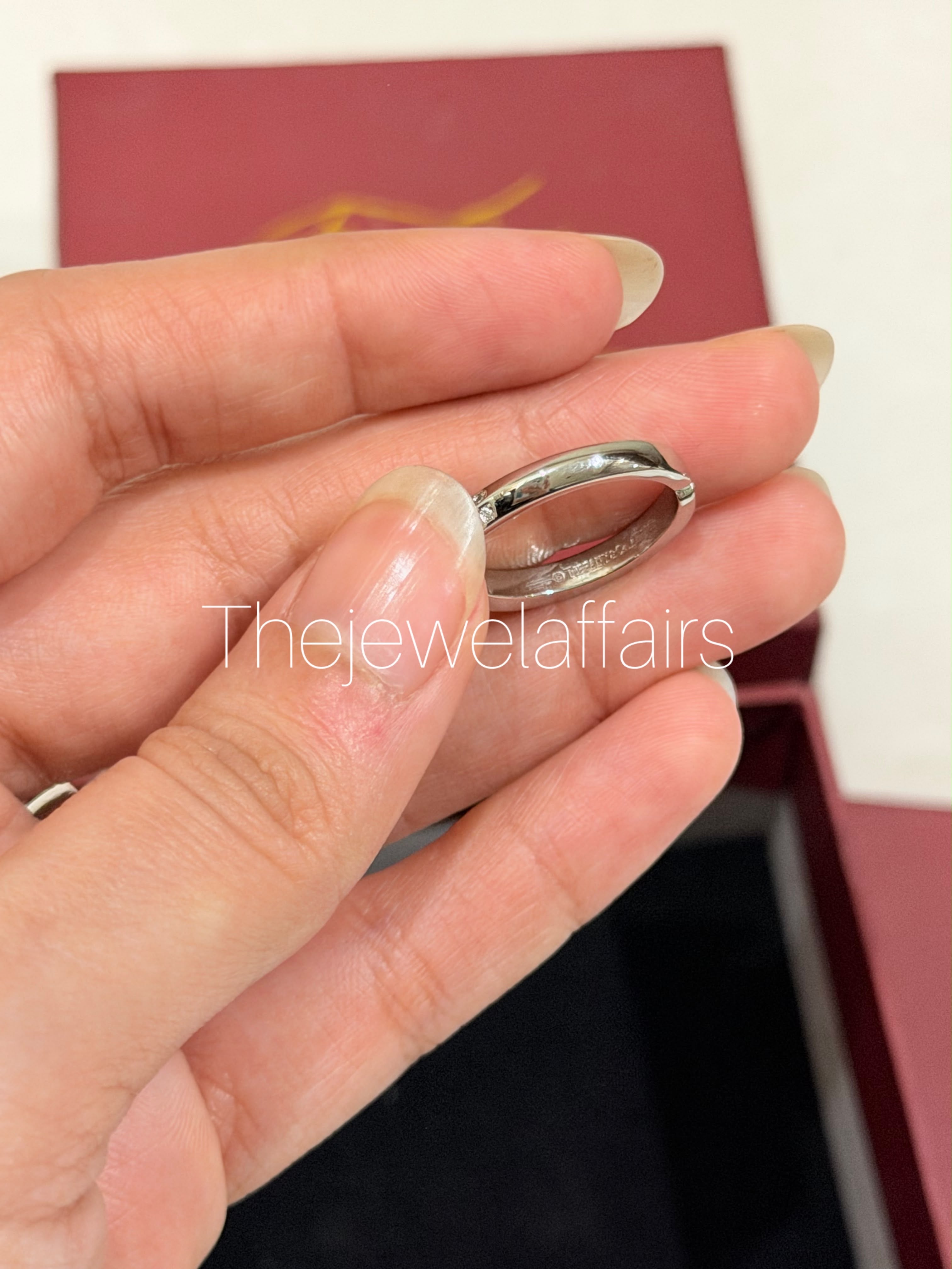 T!ffany T Crystal ring (silver)