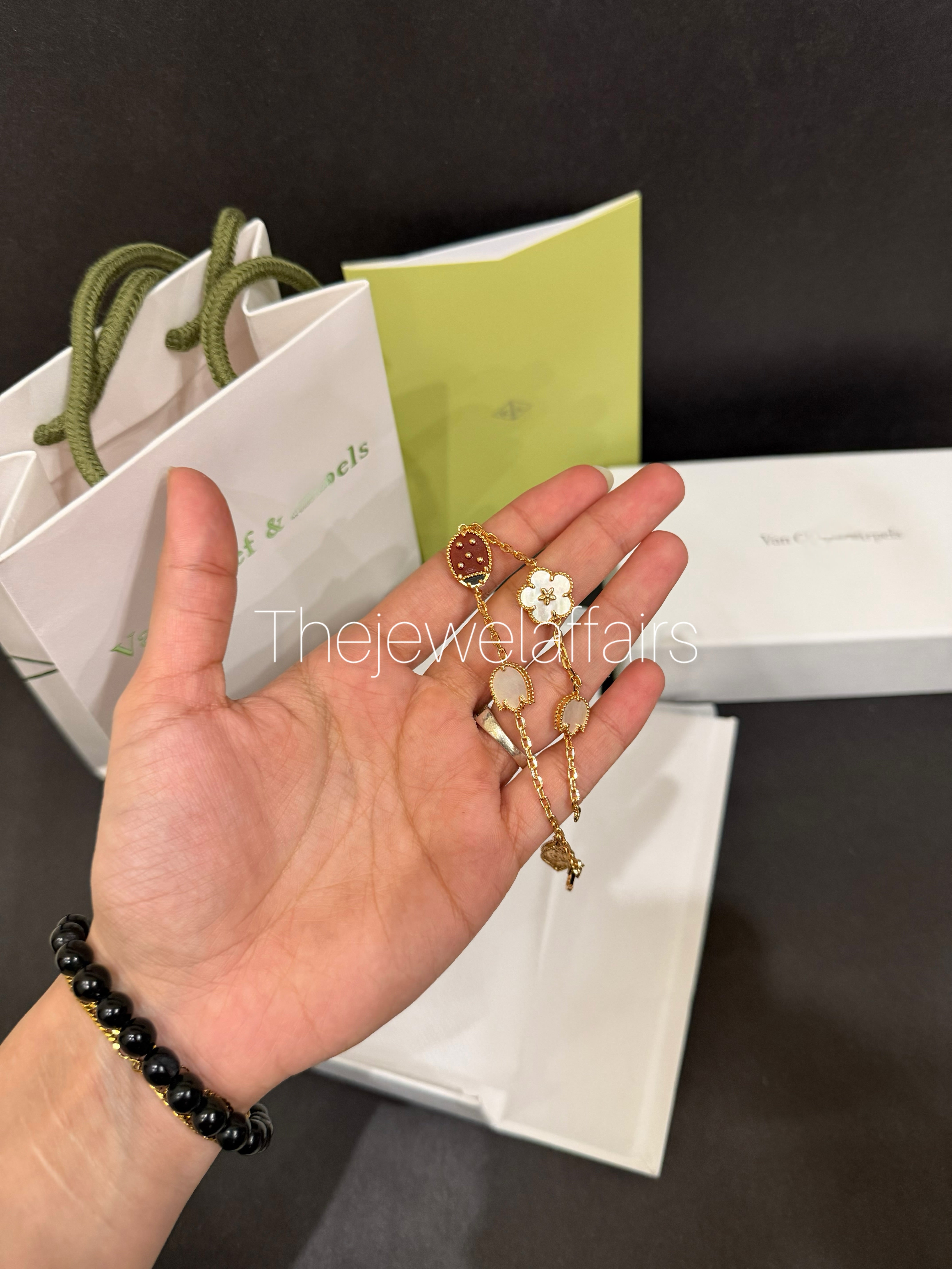 V@ncleef and arpe!s lady bug bracelet