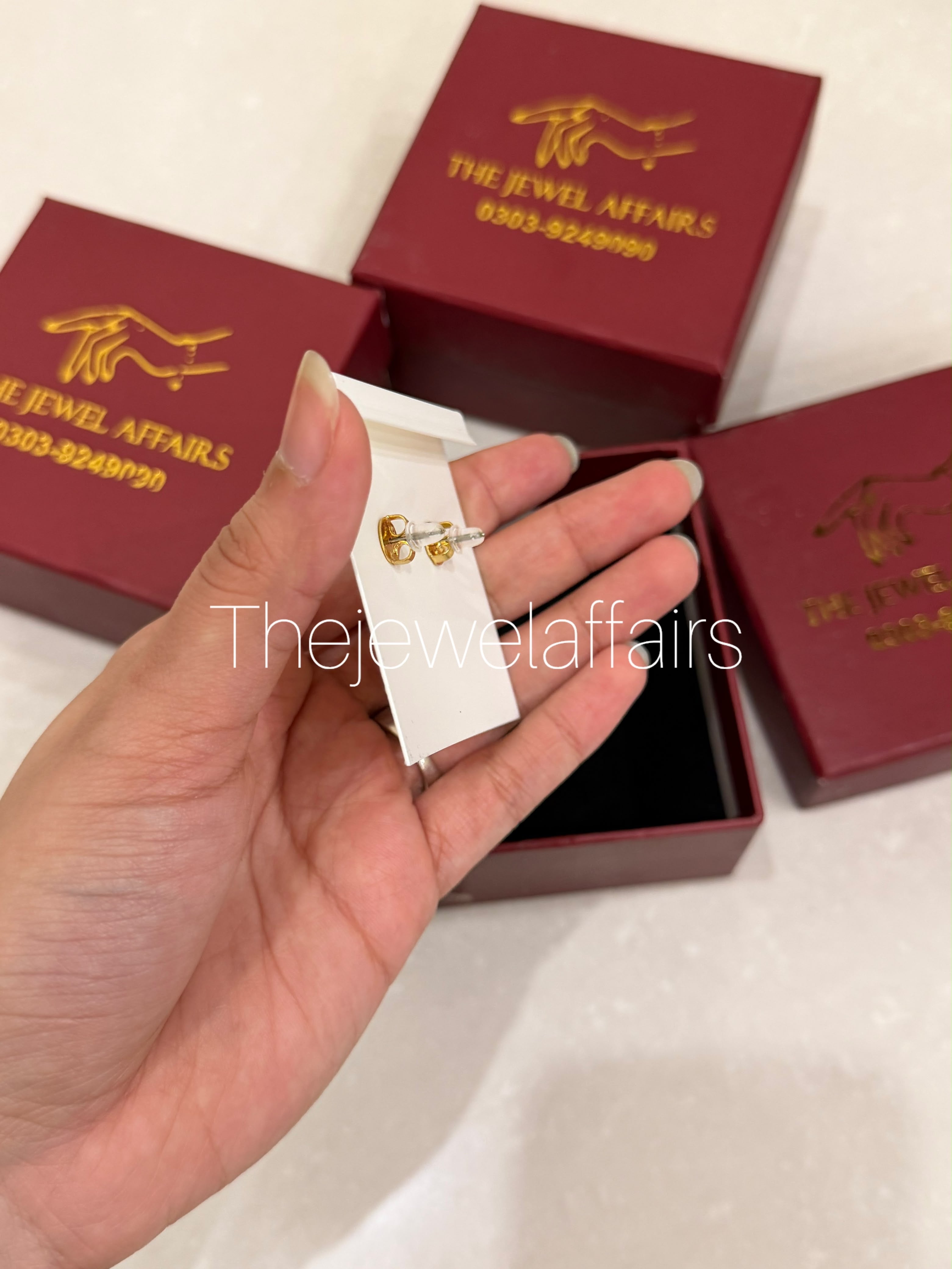 Tory Burch T-Logo Roxanne Stud Earrings Gold