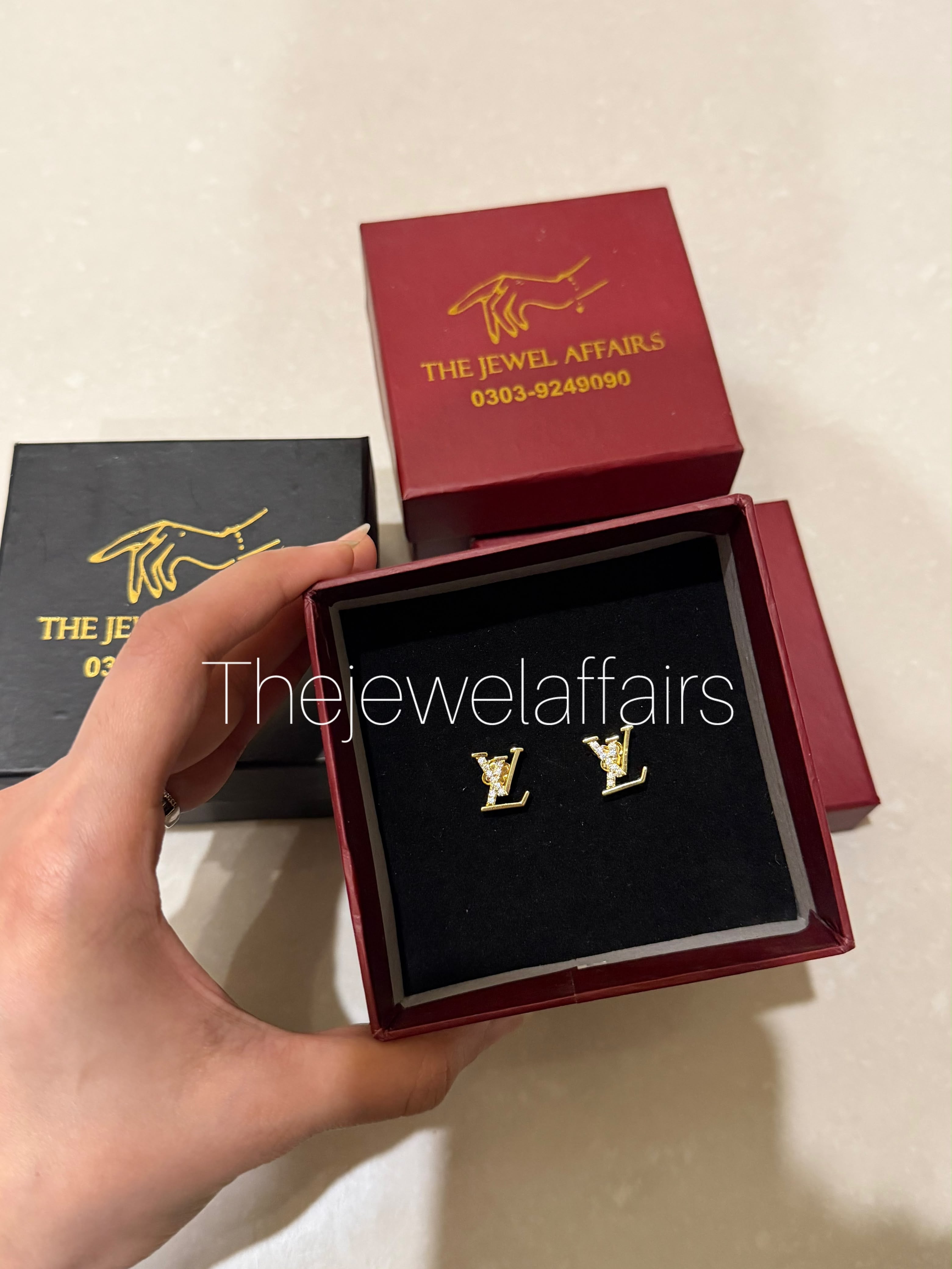 Lou!s Vuitt0n Golden Earrings Studs