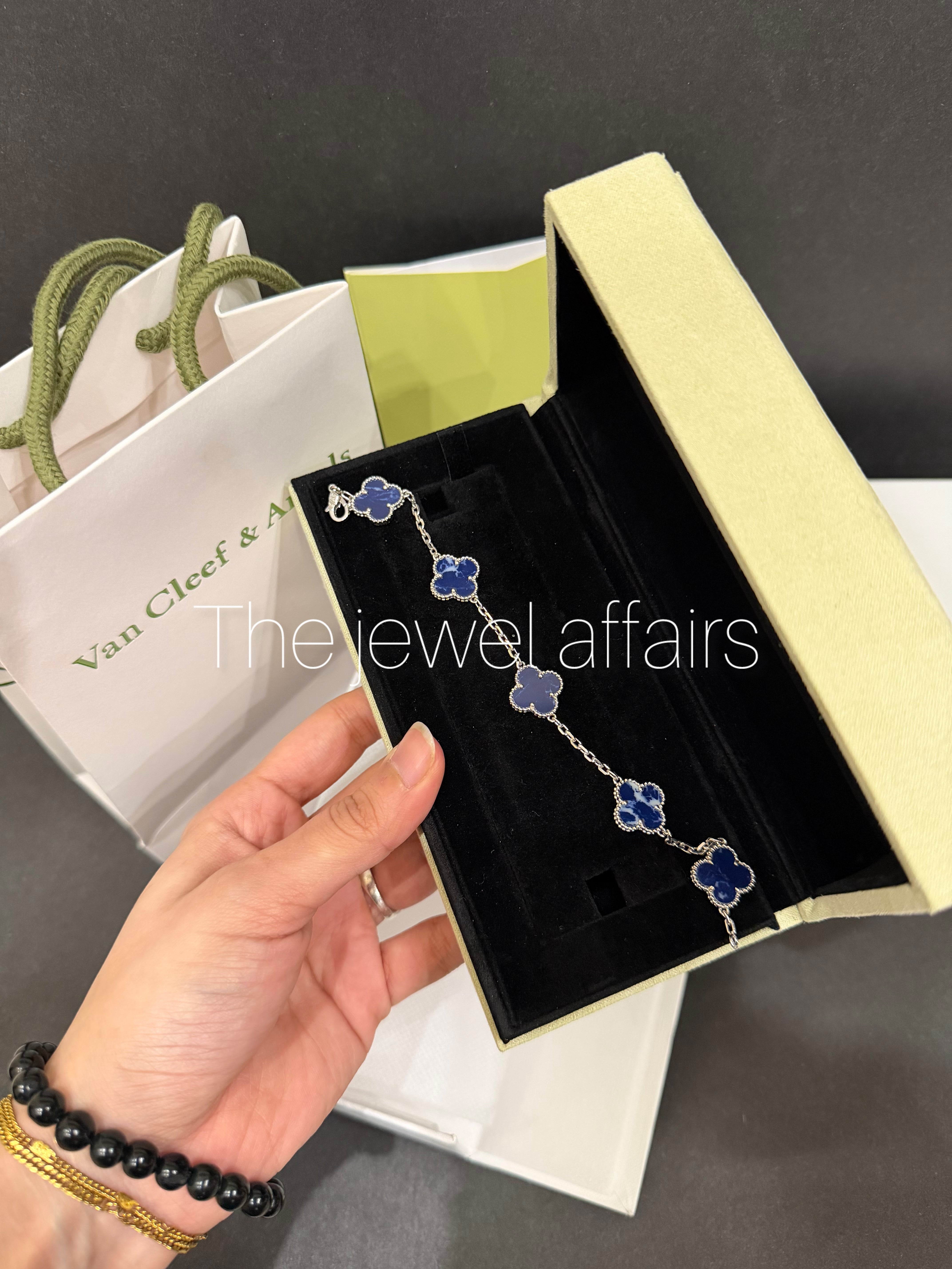 Vca blue bracelet