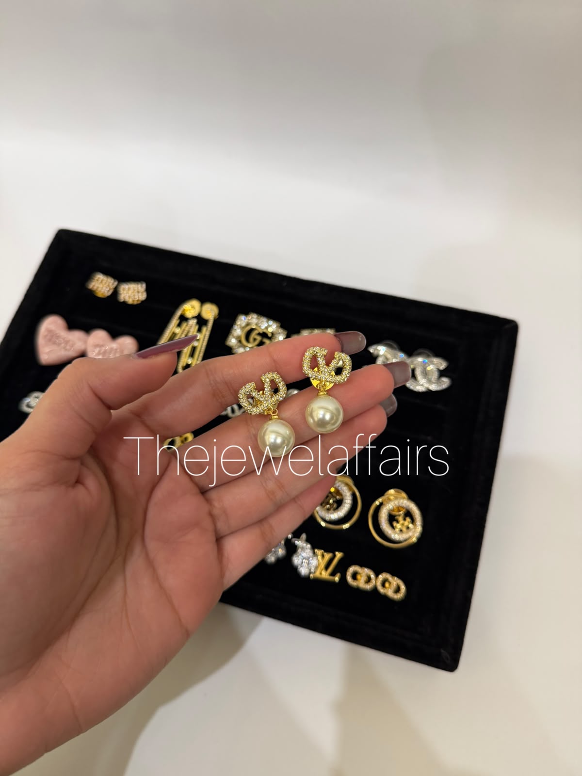 Valent!no VLogo Signature Pearl Drop Earrings